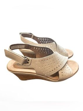 Cobb Hill Janna Slingback Women's Wedge Sandals Size US 8 Wide White (Beige)